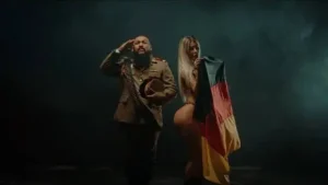 Hai sa ne iubim ca nemții Lyrics [Versuri] - Dani Mocanu